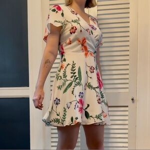 Express Swing mini Dress - white and floral pattern - Size 10
